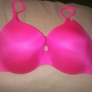 Victoria's Secret 34DD bra